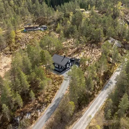 Mountain In Bruvikdalen